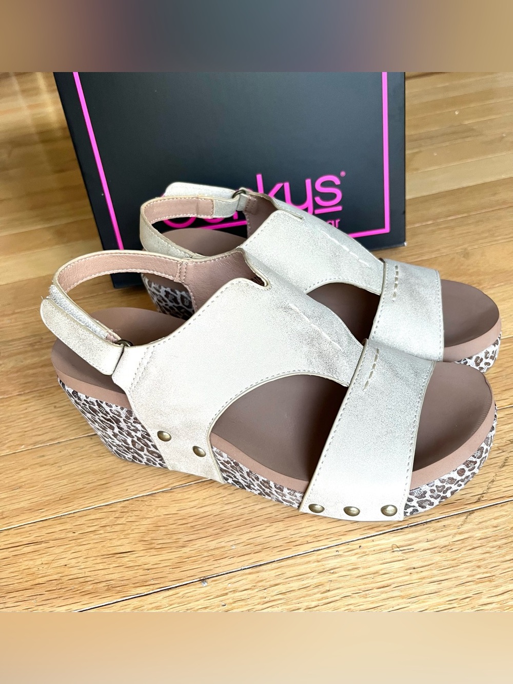 Boutique by Corkys Leopard Wedge Strappy Sandals Sz 6 NIB